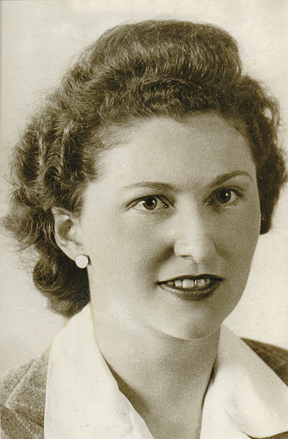Photo of photos/Carol Mavis Redman 1919-2008 portrait